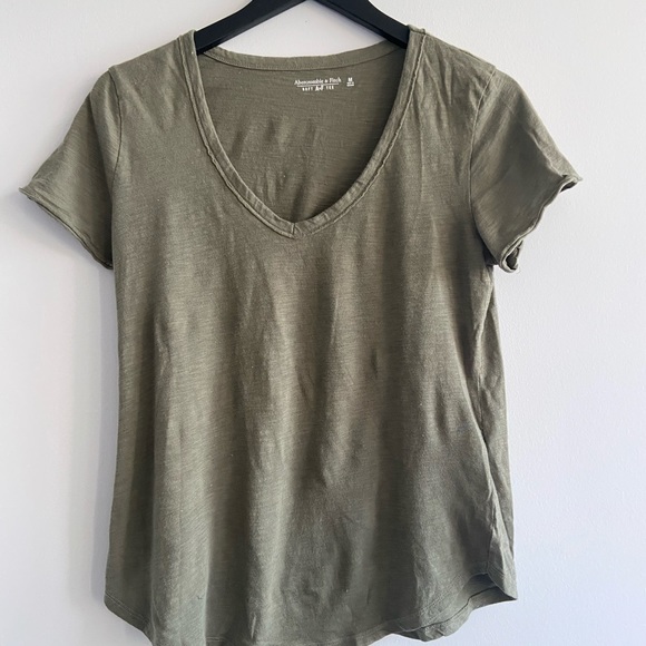 Olive Green Abercrombie V Neck Tshirt - Picture 1 of 2